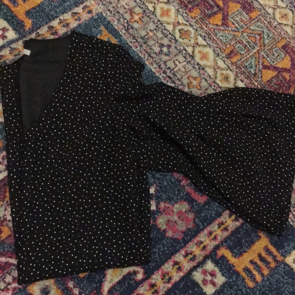 ✨⚡️ Pair of adorable bell sleeve dresses ✨⚡️ - Picture 4 of 7